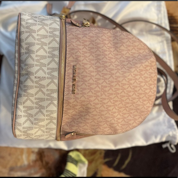 Michael Kors Backpack. main image 4